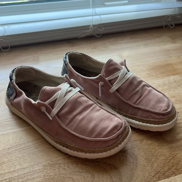 Hey Dude Shoes - HEY DUDE Wendy Slip Ons